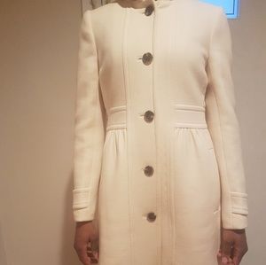 J crew double cloth coat in cream colour size 6